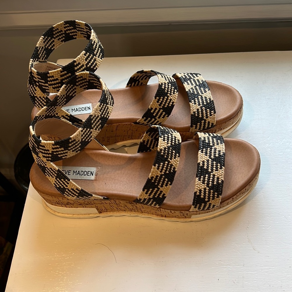 Steve Madden block sandals